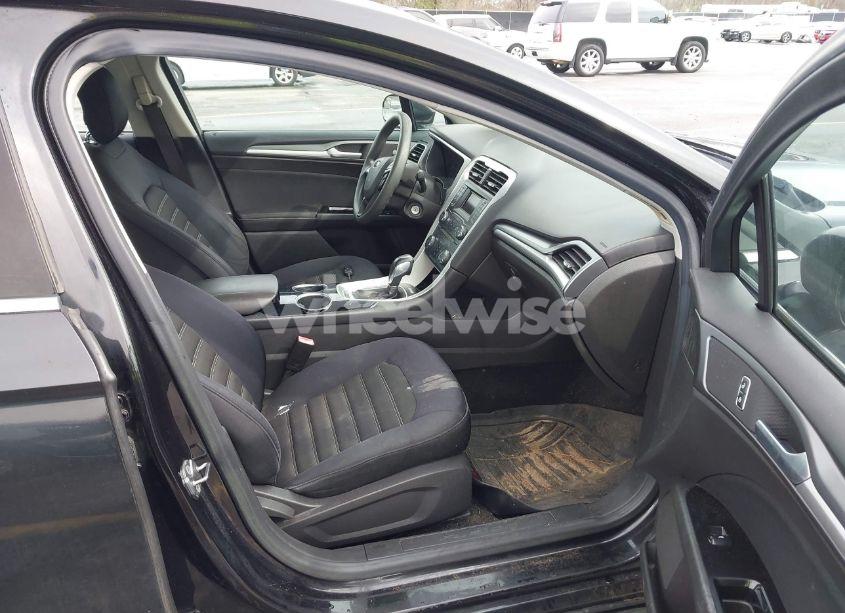 Photo 5 of 2013 Ford Fusion SE (VIN 3FA6P0HR2DR150096)