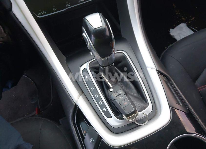 Photo 11 of 2013 Ford Fusion SE (VIN 3FA6P0HR2DR163866)