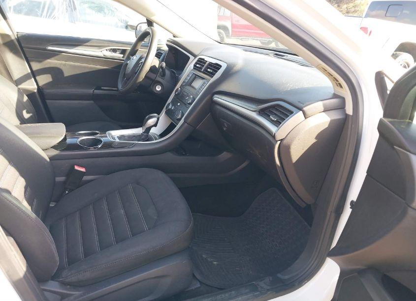 Photo 5 of 2013 Ford Fusion SE (VIN 3FA6P0HR2DR165522)