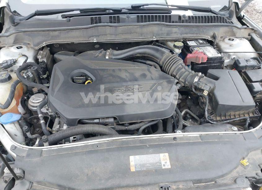 Photo 10 of 2013 Ford Fusion SE (VIN 3FA6P0HR2DR188685)