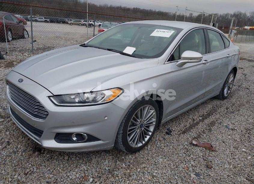 Photo 2 of 2013 Ford Fusion SE (VIN 3FA6P0HR2DR188685)