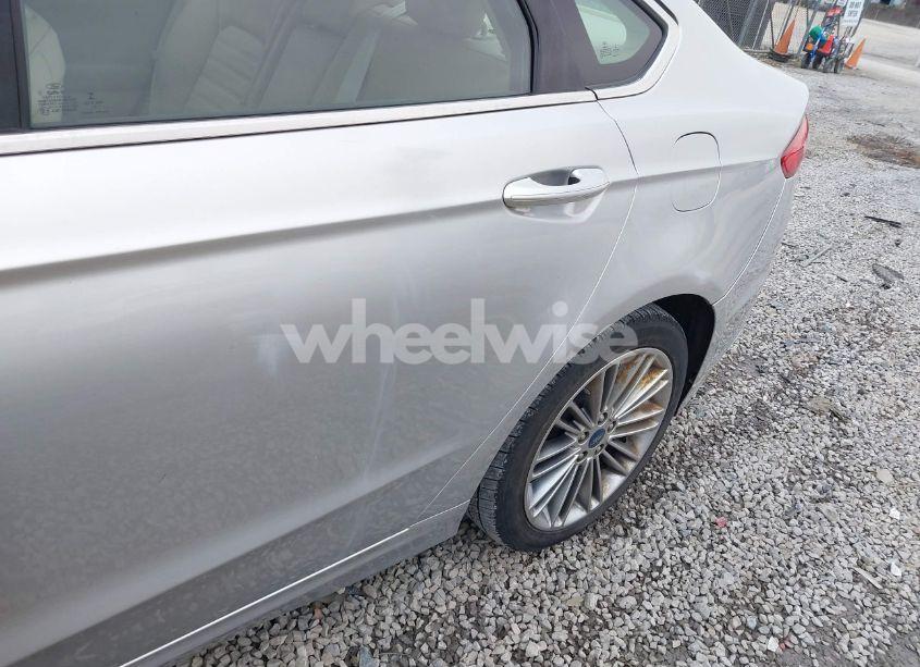 Photo 6 of 2013 Ford Fusion SE (VIN 3FA6P0HR2DR188685)