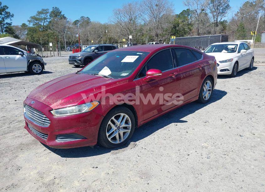 Photo 2 of 2013 Ford Fusion SE (VIN 3FA6P0HR2DR199055)