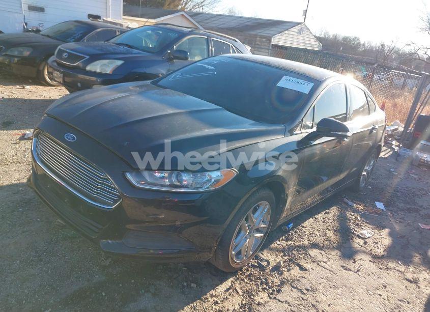 Photo 2 of 2013 Ford Fusion SE (VIN 3FA6P0HR2DR202973)