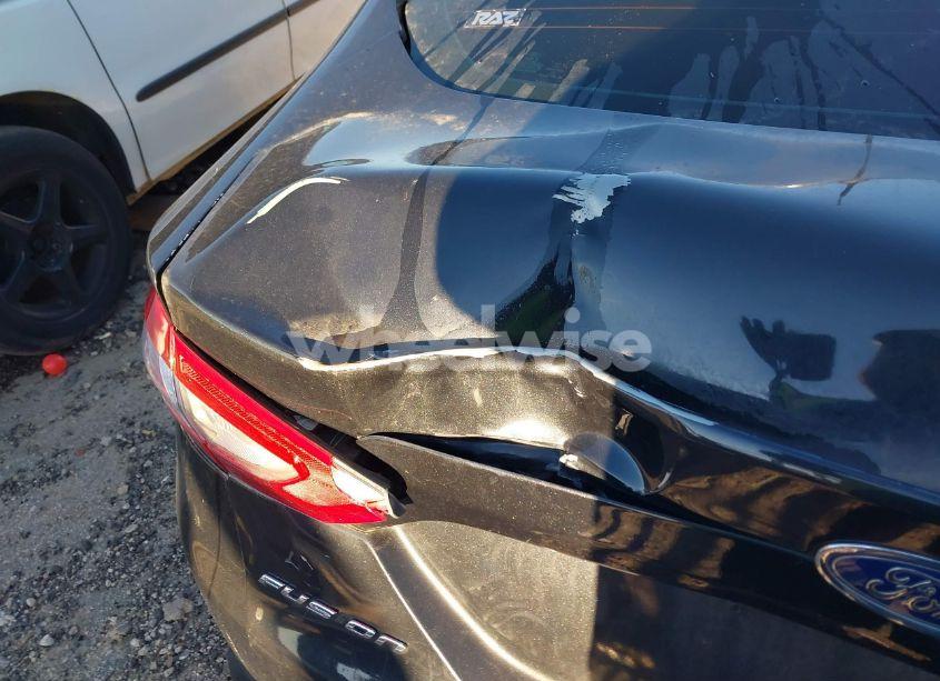 Photo 6 of 2013 Ford Fusion SE (VIN 3FA6P0HR2DR202973)