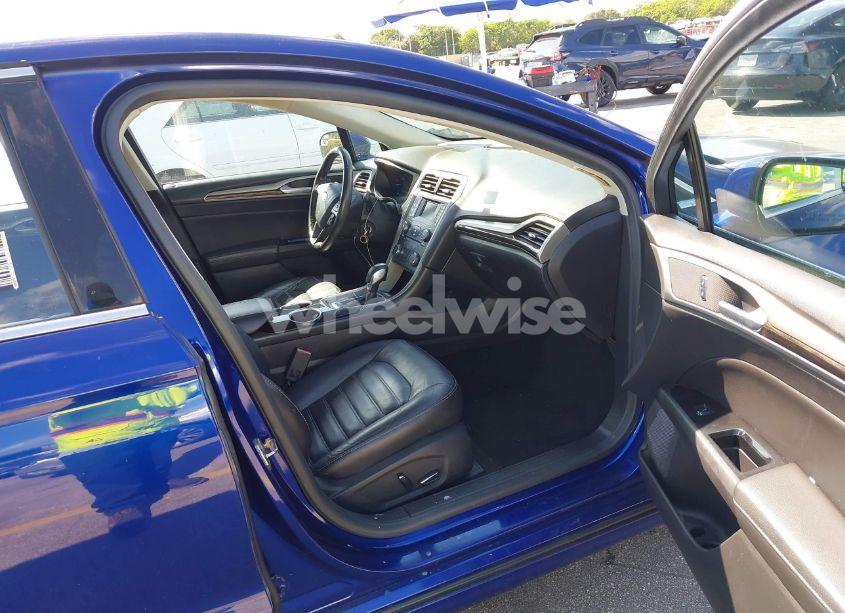 Photo 5 of 2013 Ford Fusion SE (VIN 3FA6P0HR2DR222219)