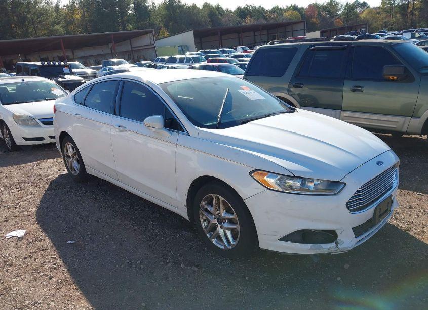 2013 Ford Fusion SE (VIN 3FA6P0HR2DR227081) main photo