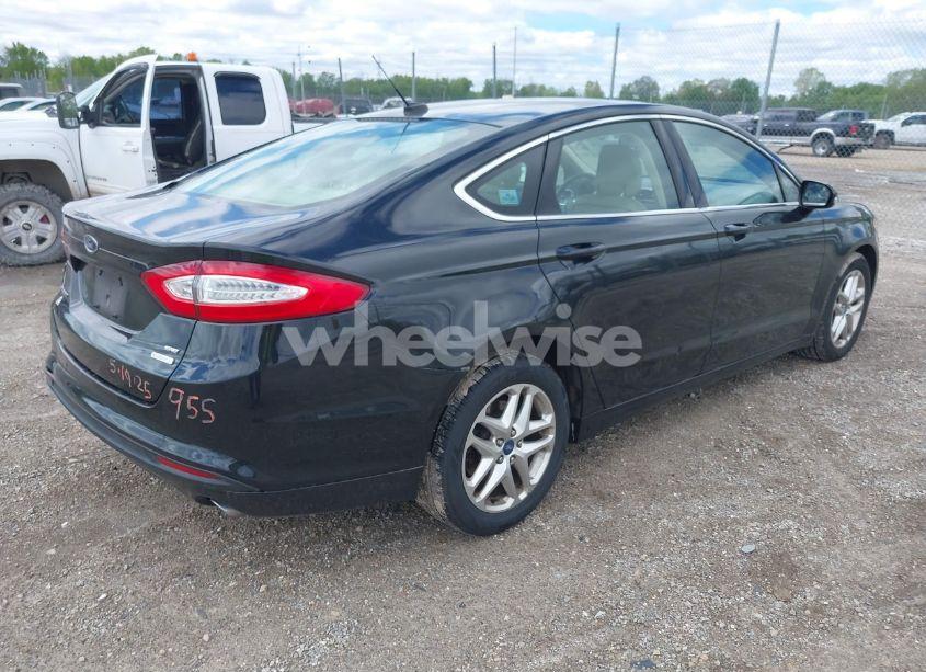 Photo 4 of 2013 Ford Fusion SE (VIN 3FA6P0HR2DR241420)