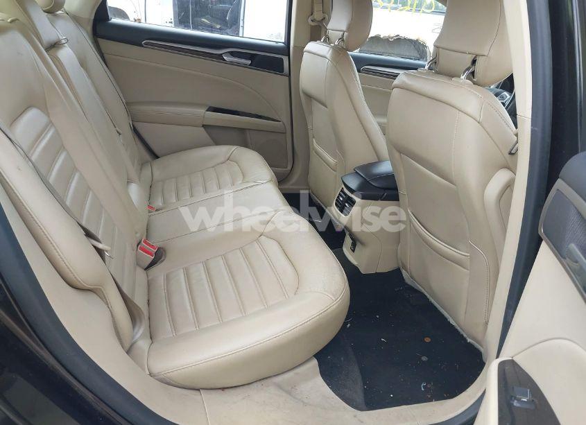 Photo 8 of 2013 Ford Fusion SE (VIN 3FA6P0HR2DR241420)