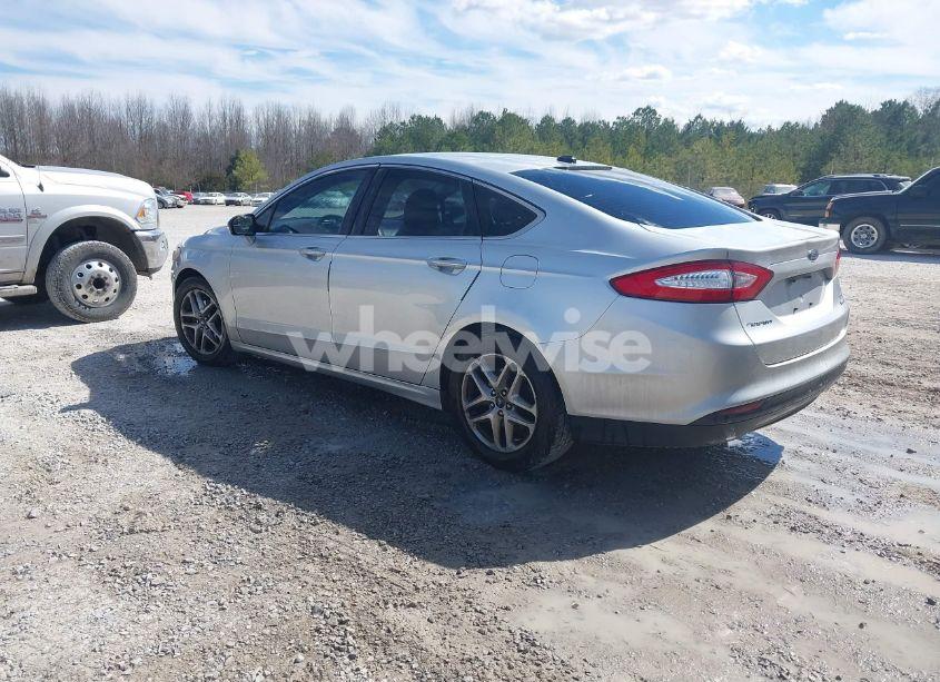 Photo 3 of 2013 Ford Fusion SE (VIN 3FA6P0HR2DR245421)