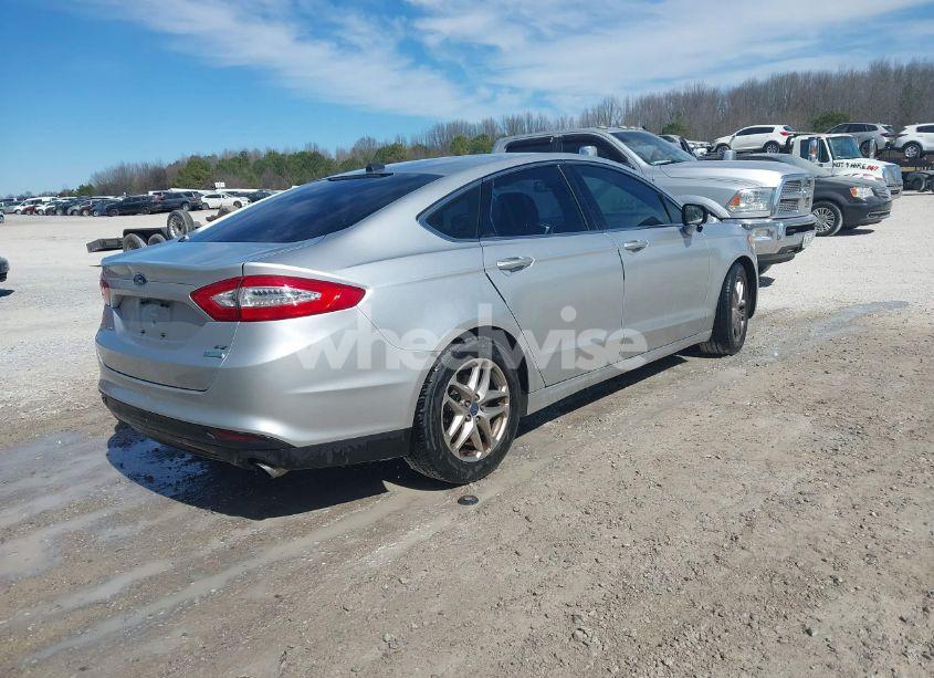 Photo 4 of 2013 Ford Fusion SE (VIN 3FA6P0HR2DR245421)