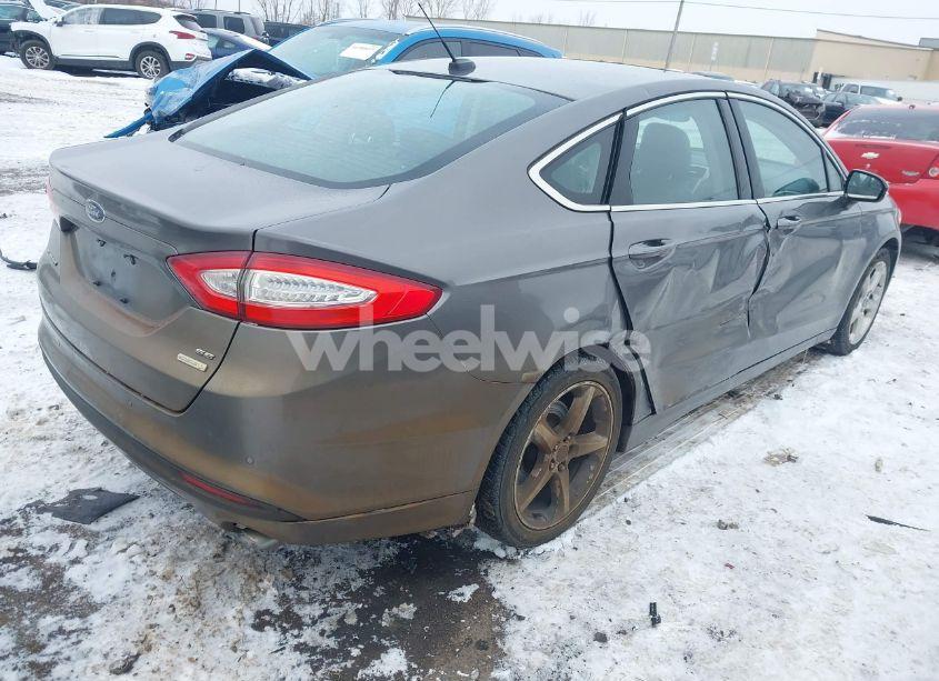 Photo 4 of 2013 Ford Fusion SE (VIN 3FA6P0HR2DR258668)