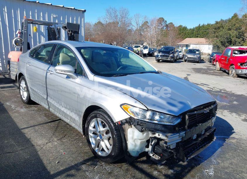 2013 Ford Fusion SE (VIN 3FA6P0HR2DR268097) main photo