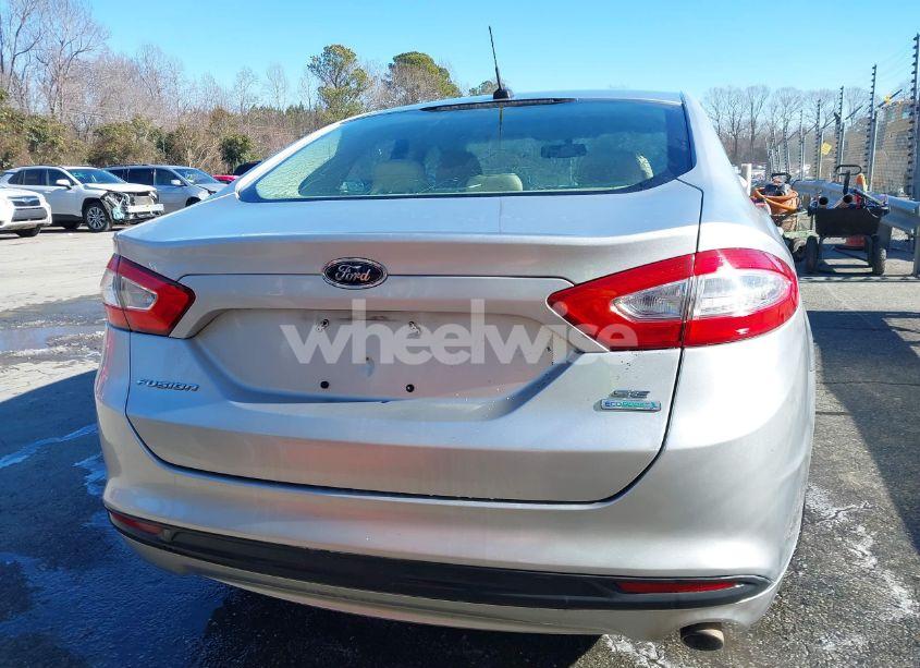 Photo 16 of 2013 Ford Fusion SE (VIN 3FA6P0HR2DR268097)