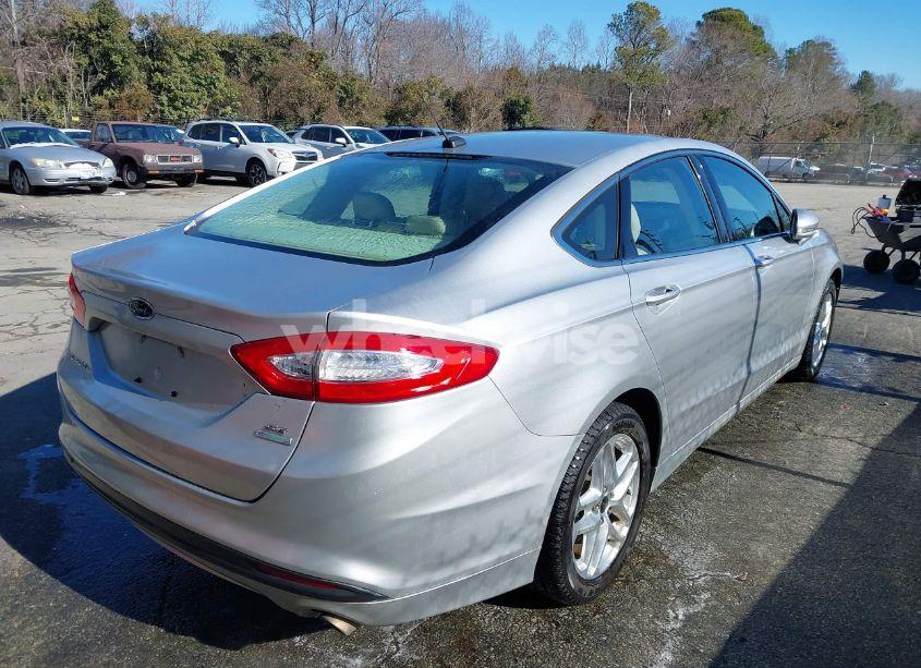 Photo 4 of 2013 Ford Fusion SE (VIN 3FA6P0HR2DR268097)