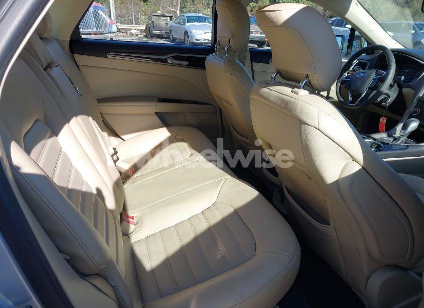 Photo 8 of 2013 Ford Fusion SE (VIN 3FA6P0HR2DR268097)