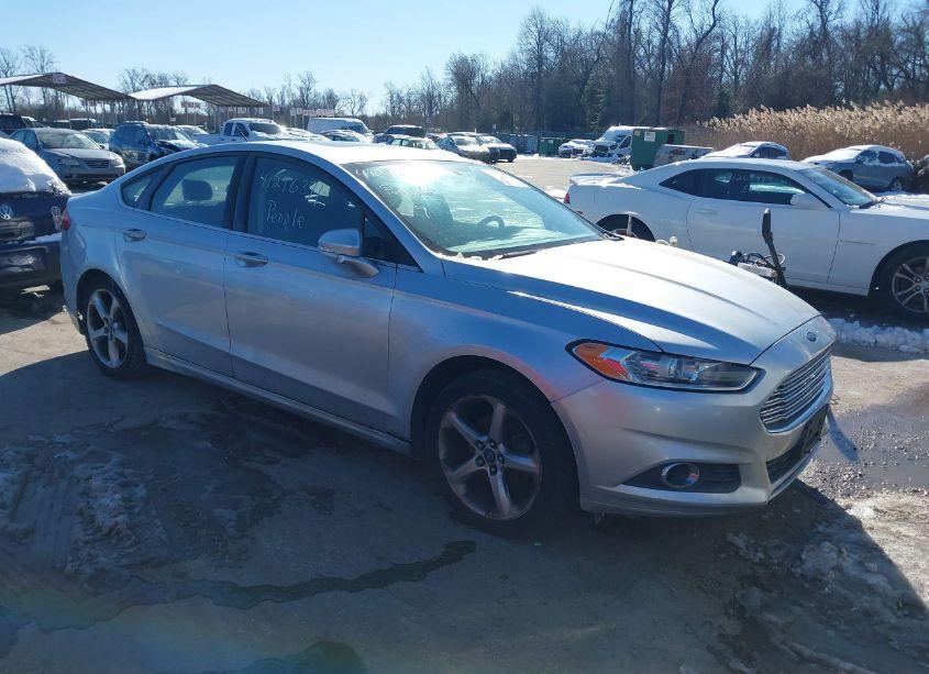 2013 Ford Fusion SE (VIN 3FA6P0HR2DR271114) main photo