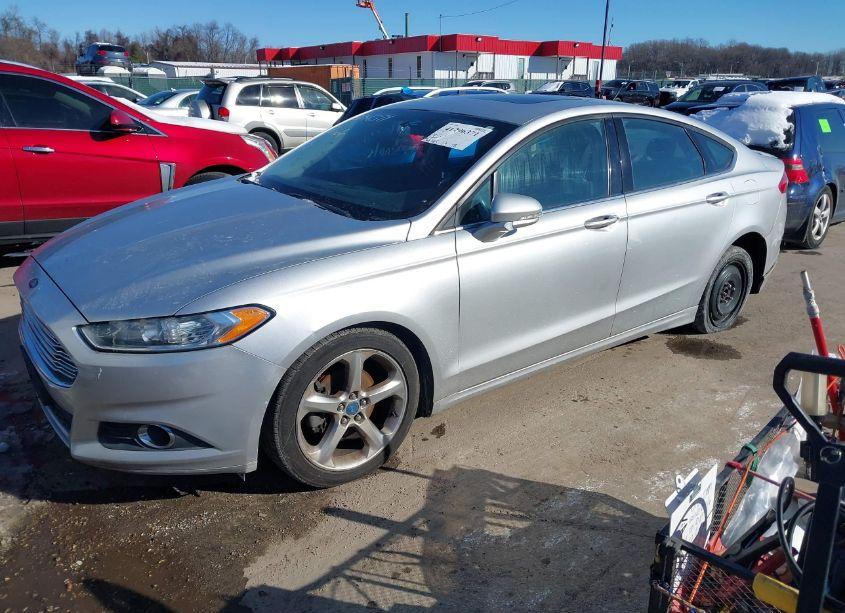 Photo 2 of 2013 Ford Fusion SE (VIN 3FA6P0HR2DR271114)