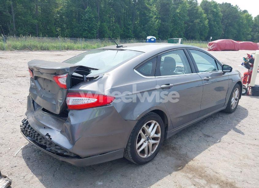 Photo 4 of 2013 Ford Fusion SE (VIN 3FA6P0HR2DR271341)