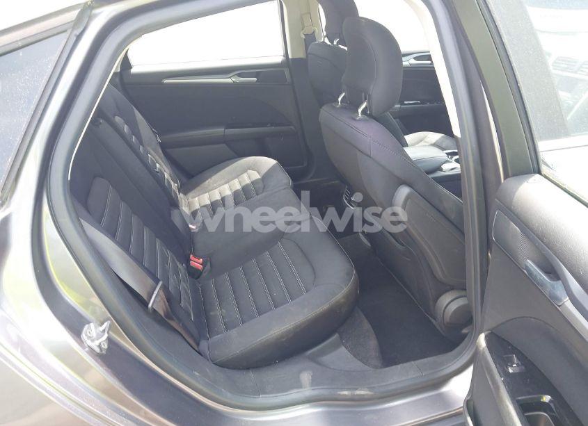 Photo 8 of 2013 Ford Fusion SE (VIN 3FA6P0HR2DR271341)