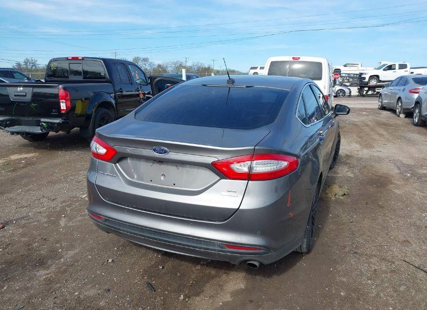 Photo 3 of 2013 Ford Fusion SE (VIN 3FA6P0HR2DR271422)