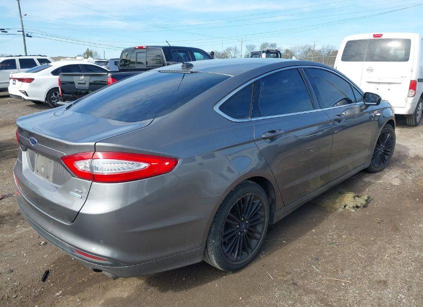 Photo 4 of 2013 Ford Fusion SE (VIN 3FA6P0HR2DR271422)