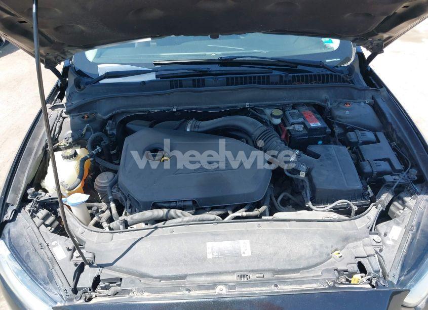 Photo 10 of 2013 Ford Fusion SE (VIN 3FA6P0HR2DR299284)