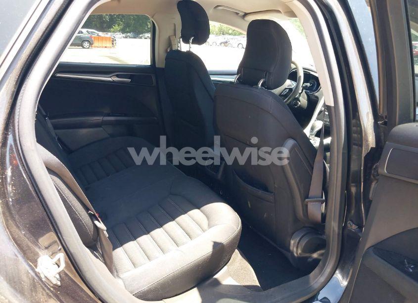 Photo 8 of 2013 Ford Fusion SE (VIN 3FA6P0HR2DR299284)