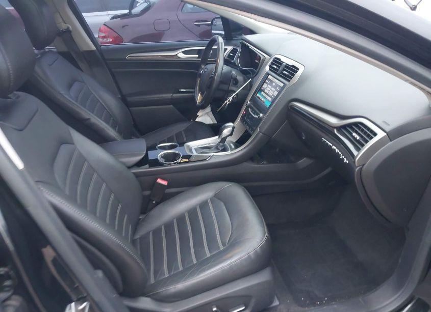 Photo 5 of 2013 Ford Fusion SE (VIN 3FA6P0HR2DR301549)