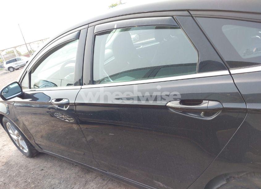 Photo 14 of 2013 Ford Fusion SE (VIN 3FA6P0HR2DR312227)