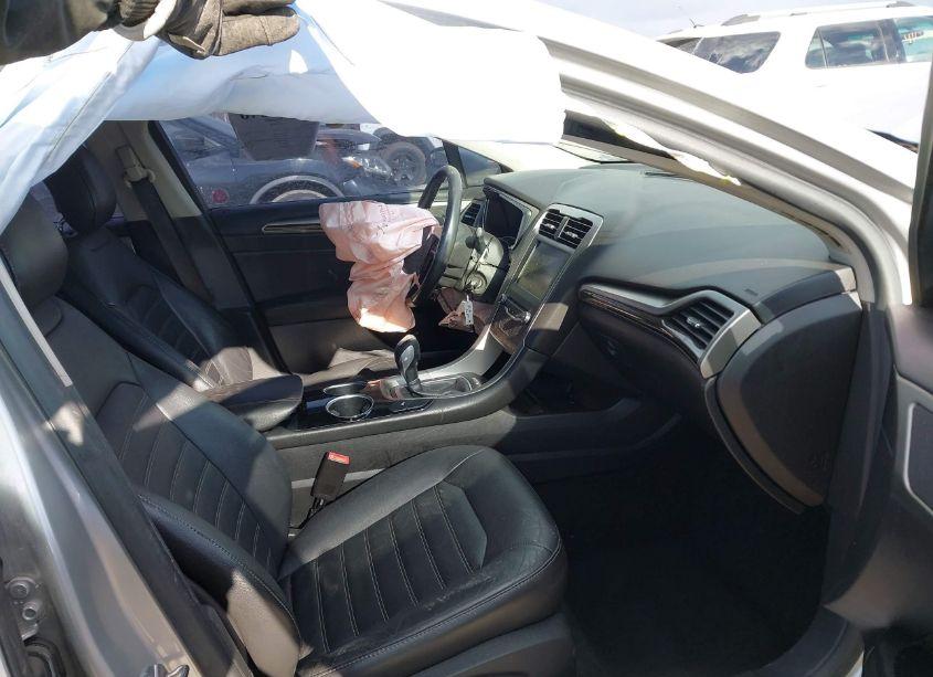 Photo 5 of 2013 Ford Fusion SE (VIN 3FA6P0HR2DR356163)