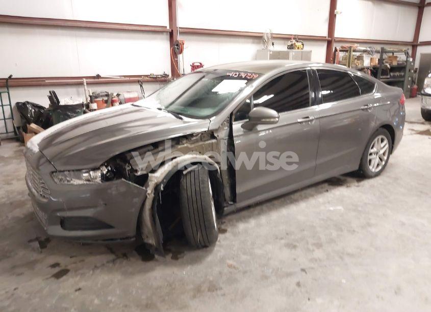 Photo 2 of 2013 Ford Fusion SE (VIN 3FA6P0HR2DR387753)