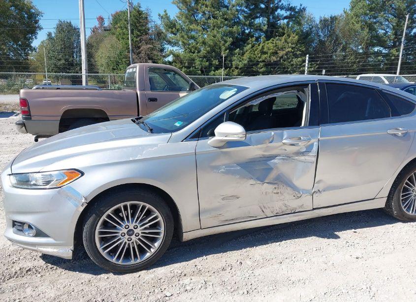 Photo 6 of 2013 Ford Fusion SE (VIN 3FA6P0HR2DR388014)