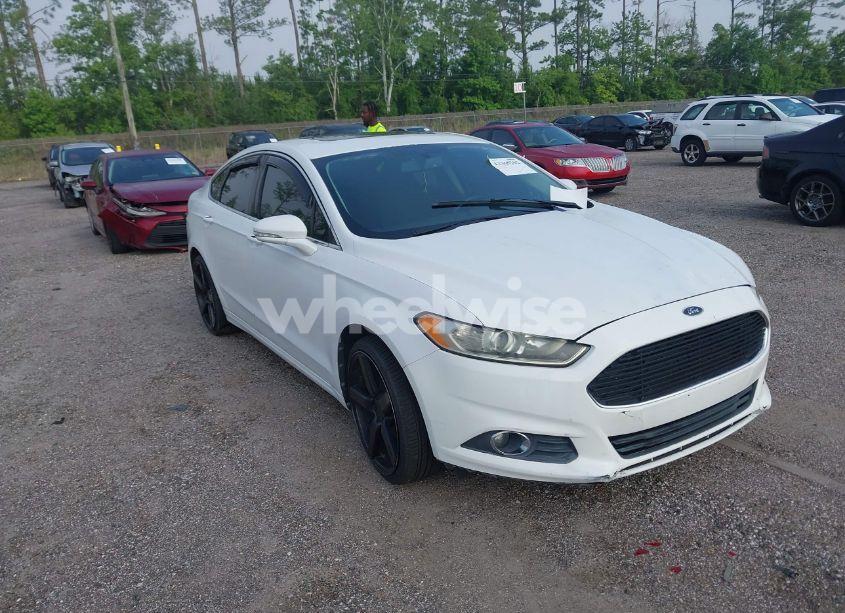 2013 Ford Fusion SE (VIN 3FA6P0HR3DR130858) main photo
