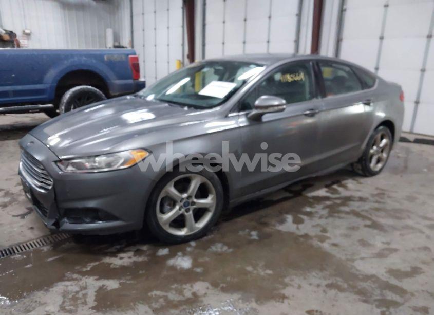 Photo 2 of 2013 Ford Fusion SE (VIN 3FA6P0HR3DR141861)