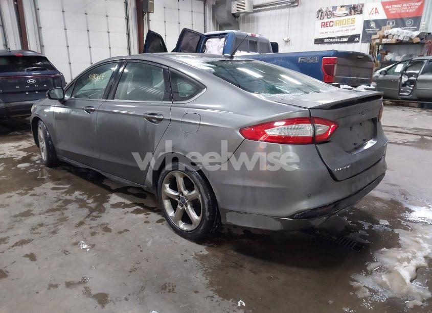 Photo 3 of 2013 Ford Fusion SE (VIN 3FA6P0HR3DR141861)