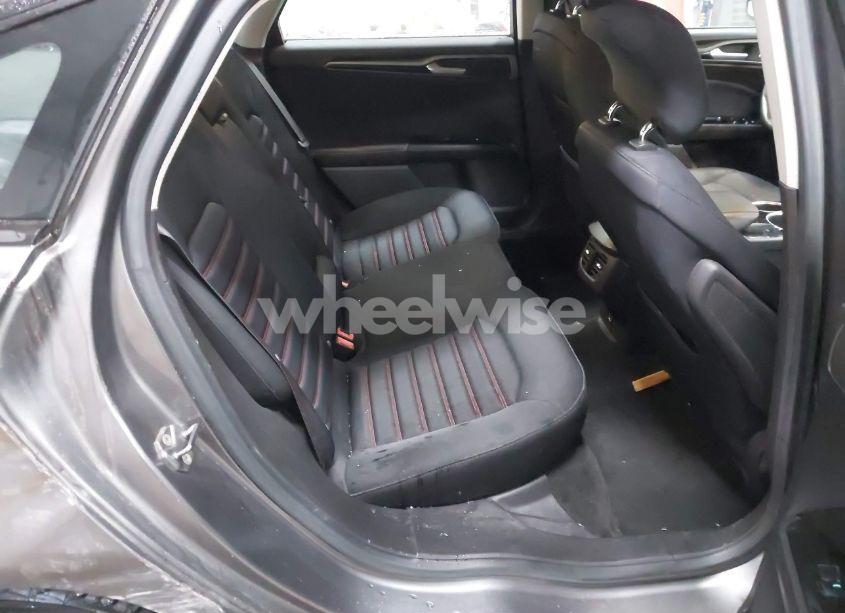 Photo 8 of 2013 Ford Fusion SE (VIN 3FA6P0HR3DR141861)