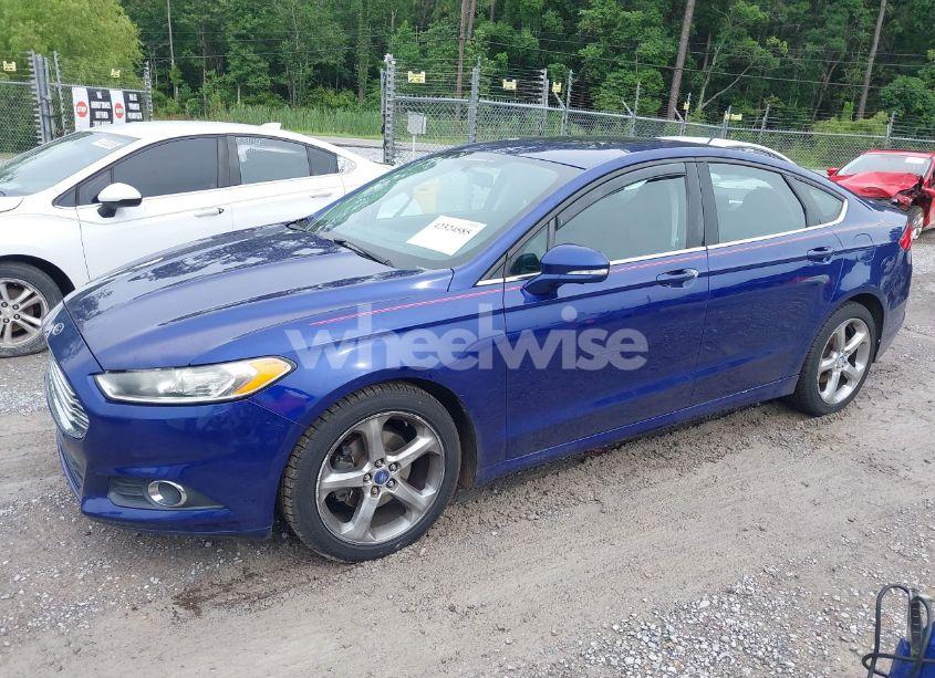 Photo 2 of 2013 Ford Fusion SE (VIN 3FA6P0HR3DR167747)