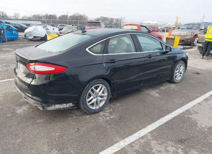 Photo 4 of 2013 Ford Fusion SE (VIN 3FA6P0HR3DR185326)
