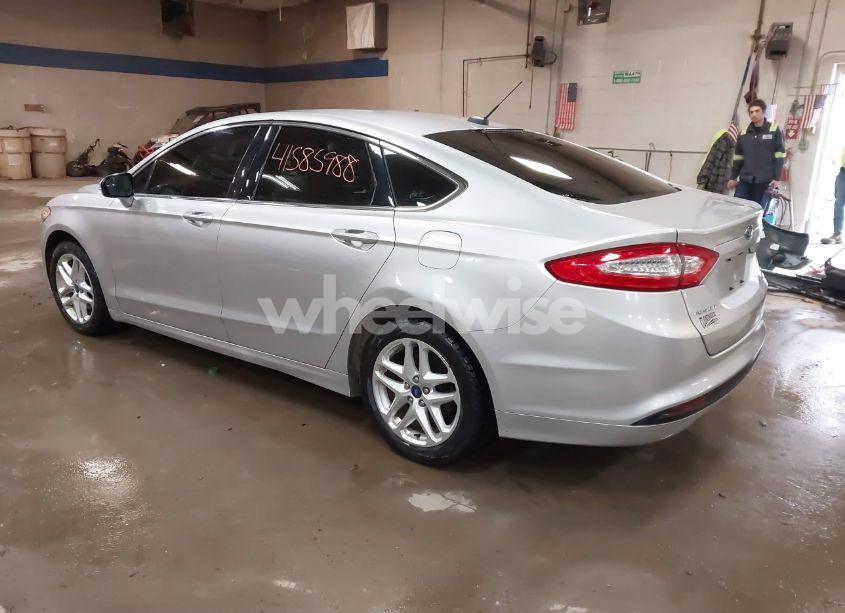 Photo 3 of 2013 Ford Fusion SE (VIN 3FA6P0HR3DR197833)