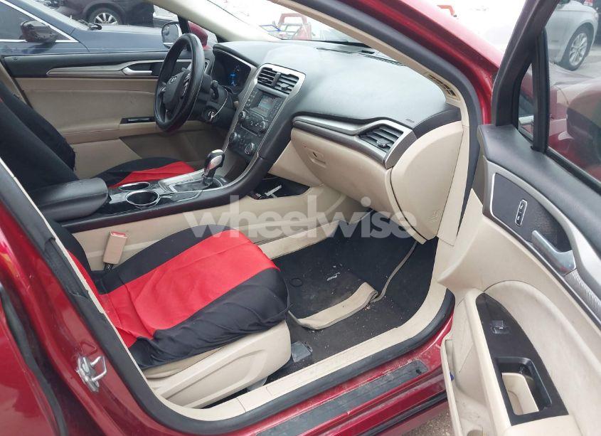 Photo 5 of 2013 Ford Fusion SE (VIN 3FA6P0HR3DR265385)