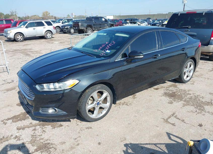 Photo 2 of 2013 Ford Fusion SE (VIN 3FA6P0HR3DR285510)