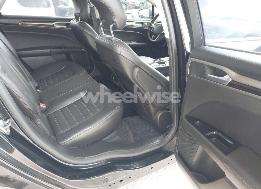 Photo 8 of 2013 Ford Fusion SE (VIN 3FA6P0HR3DR288262)