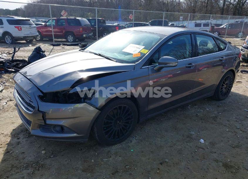 Photo 2 of 2013 Ford Fusion SE (VIN 3FA6P0HR3DR355698)