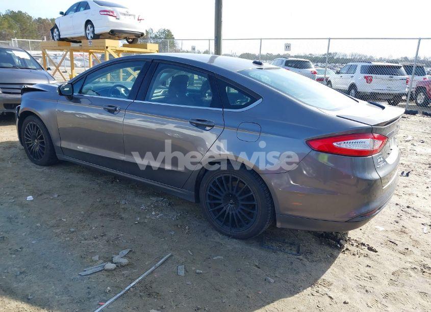 Photo 3 of 2013 Ford Fusion SE (VIN 3FA6P0HR3DR355698)