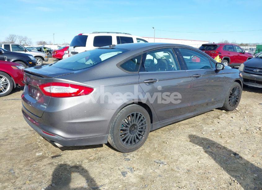 Photo 4 of 2013 Ford Fusion SE (VIN 3FA6P0HR3DR355698)