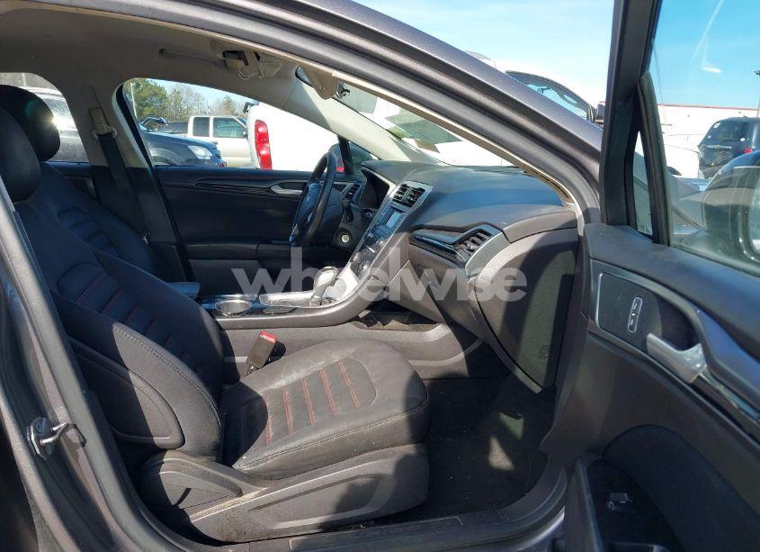 Photo 5 of 2013 Ford Fusion SE (VIN 3FA6P0HR3DR355698)