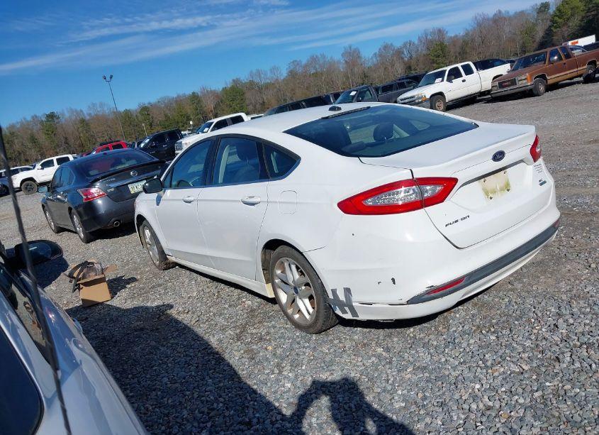 Photo 3 of 2013 Ford Fusion SE (VIN 3FA6P0HR3DR374431)