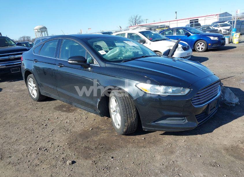 2013 Ford Fusion SE (VIN 3FA6P0HR3DR381282) main photo