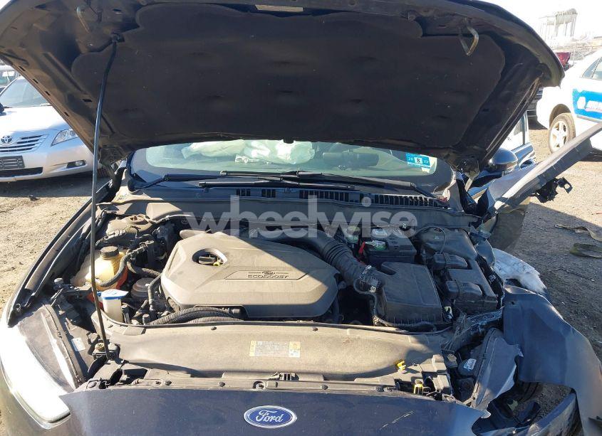Photo 10 of 2013 Ford Fusion SE (VIN 3FA6P0HR3DR381282)